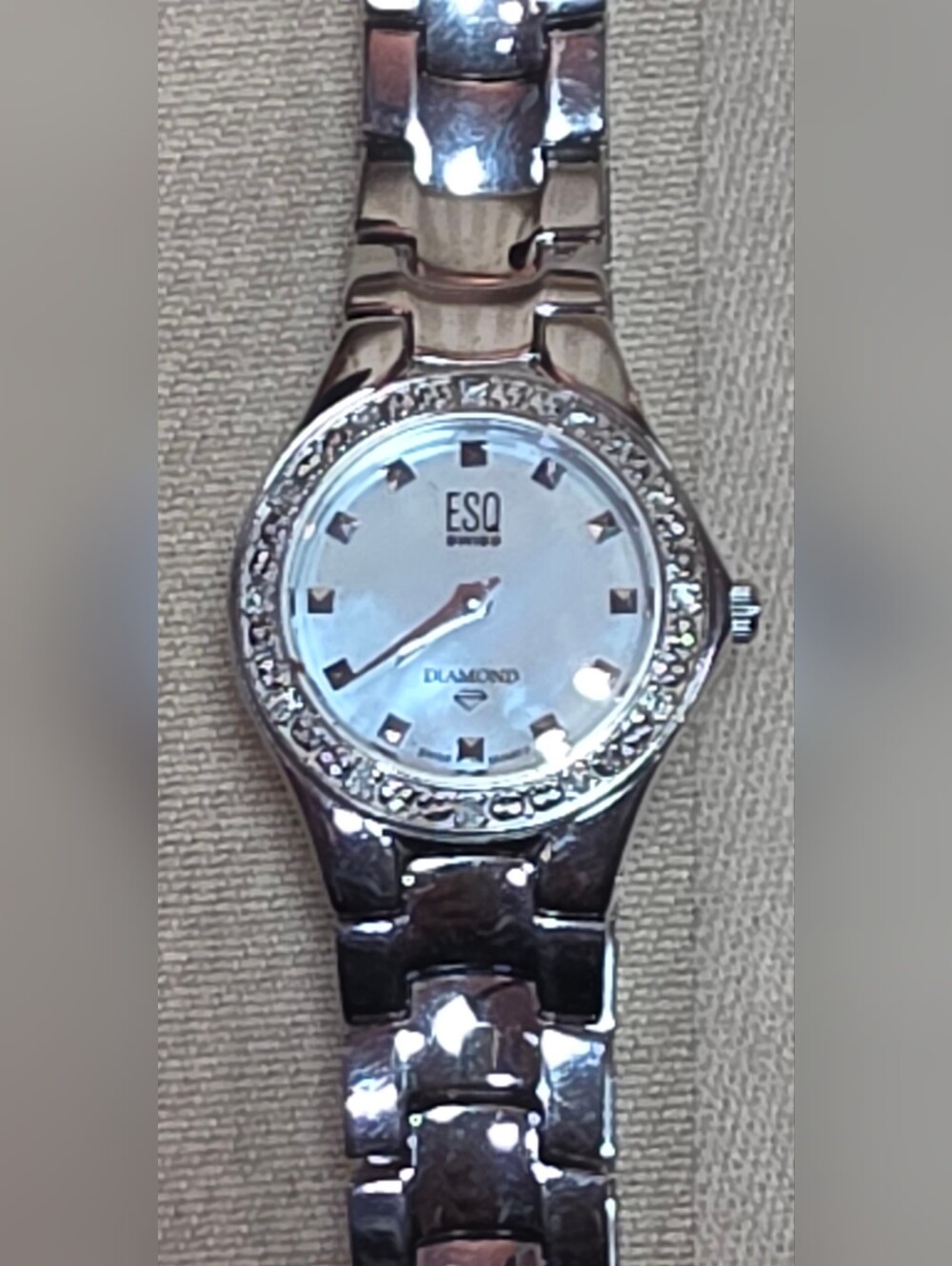 MOVADO ESQ LADIES DESIGNER DIAMOND SILVER WATCH EX RUNNING CONDITION 6 INCHES